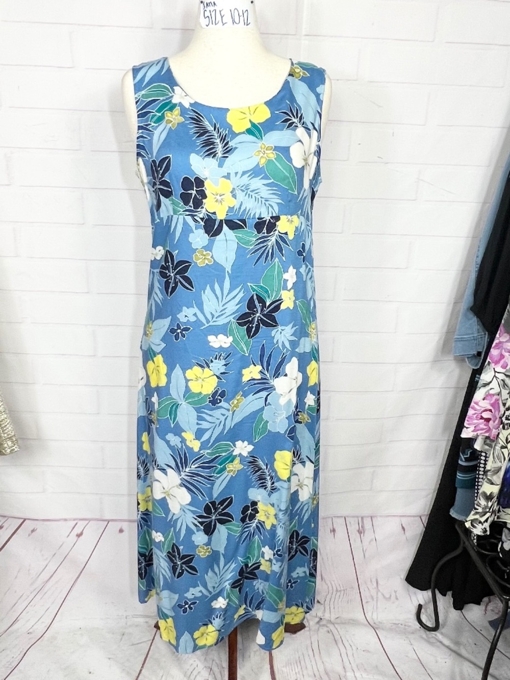 👗|•EXPRESSIONS•| Tropical Floral Slip On Shift Dress Size 14👗